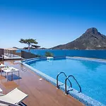 فندق Carian 4*