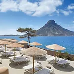 فندق Carian 4*